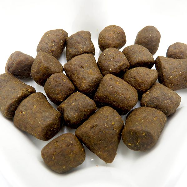 Linha de produção de ração assada para animais de estimação