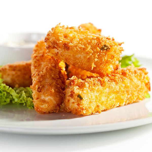 Linha de produção contínua de salgadinhos fritos em esteira