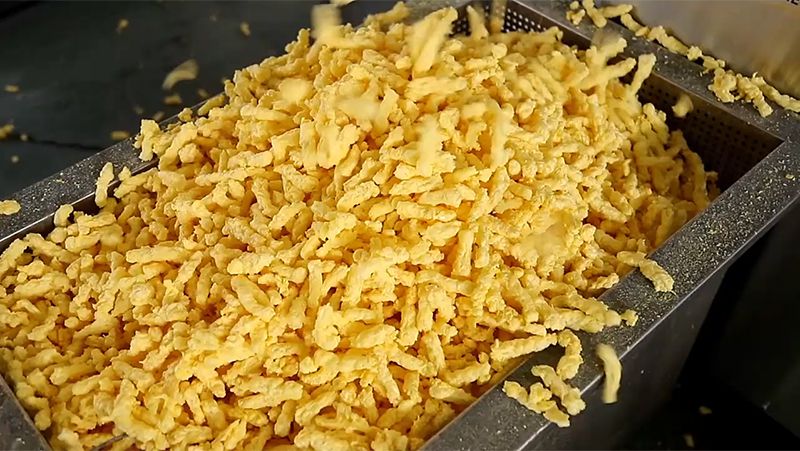 Linha de produção de Kurkure frito, Cheetos e Niknak